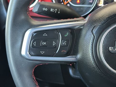Used 2023 Jeep Wrangler Unlimited Rubicon AWD/4WD image 26