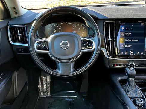 Used 2019 Volvo V90 T5 Cross Country w/ Protection Package Premier image 5