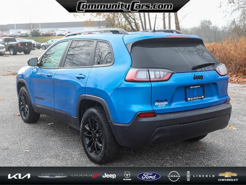 Used 2023 Jeep Cherokee Altitude Lux image 5