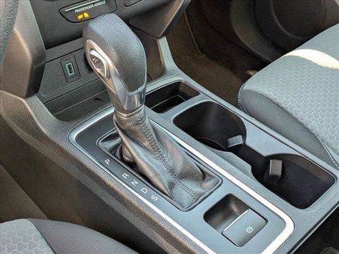 Used 2019 Ford Escape SE image 20