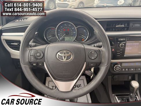 Used 2015 Toyota Corolla LE image 10