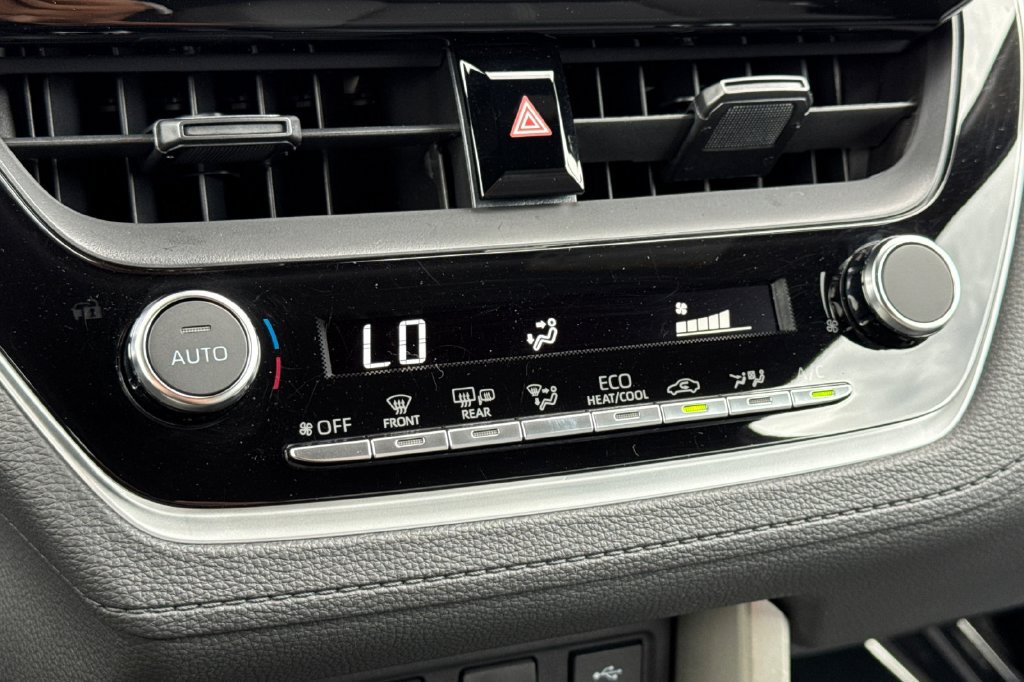Certified 2024 Toyota Corolla Cross AWD Hybrid image 19