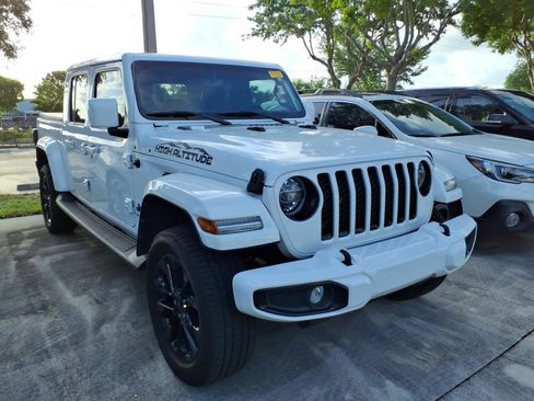 Used 2022 Jeep Gladiator Overland image 5