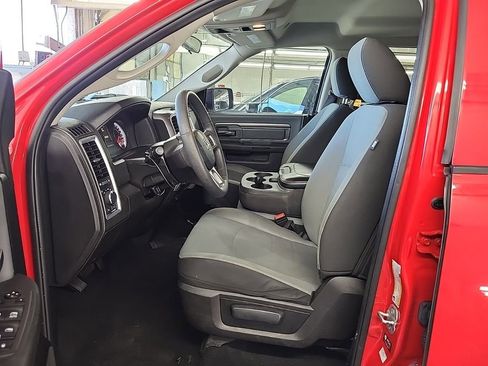 Used 2022 RAM 1500 Classic SLT image 5