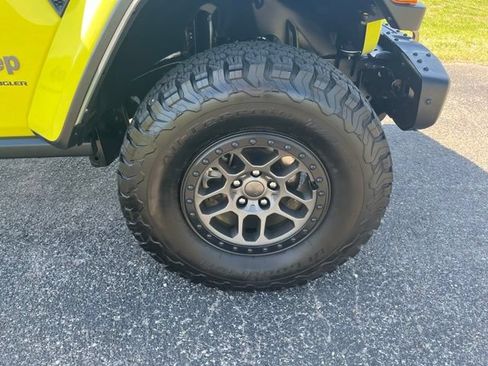 Used 2023 Jeep Wrangler Unlimited Rubicon 392 w/ Xtreme Recon 35" Tire Package AWD/4WD image 12