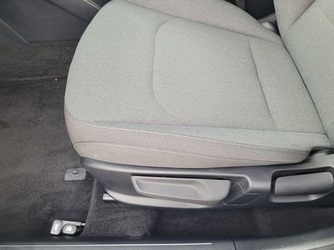 Used 2025 Kia K4 LXS image 25