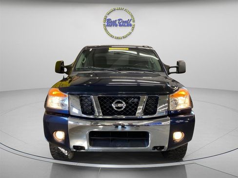 Used 2012 Nissan Titan SV w/ SV Premium Utility Pkg AWD/4WD image 8