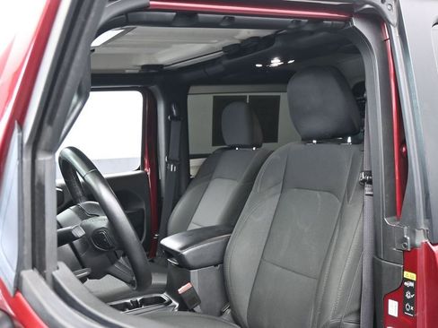 Used 2022 Jeep Wrangler Sport AWD/4WD image 10