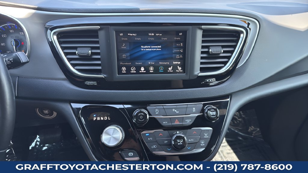 Used 2019 Chrysler Pacifica Touring Plus w/ S Appearance Package FWD image 18