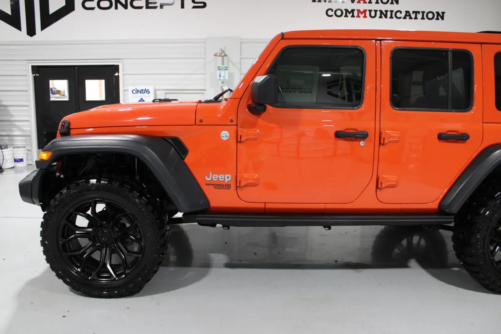 Used 2020 Jeep Wrangler Unlimited Sport S w/ Sun And Sound Package AWD/4WD image 12