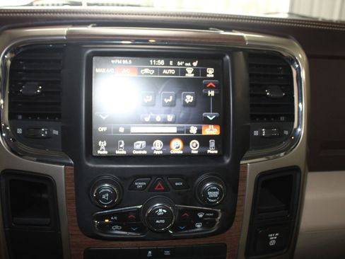 Used 2013 RAM 1500 Laramie image 17