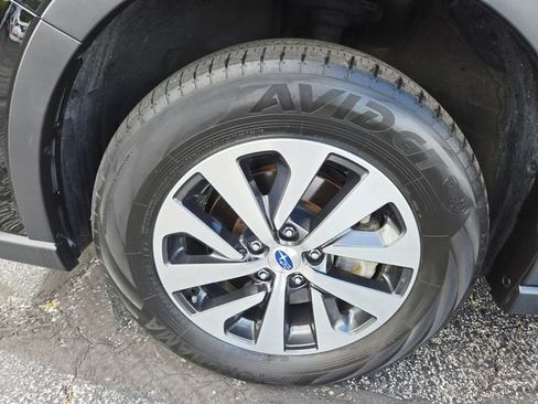 Used 2022 Subaru Outback Premium image 32