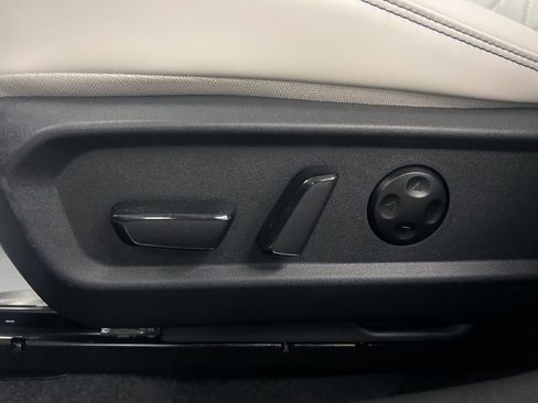 New 2026 Nissan Sentra SL w/ Floor Mat Package FWD image 24