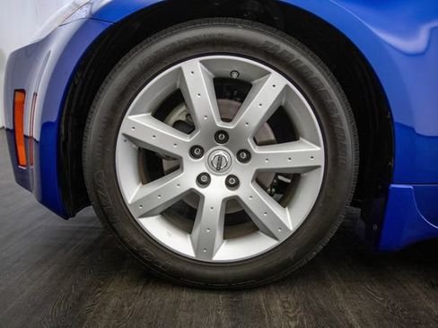 Used 2005 Nissan 350Z Coupe w/ (N93) Cargo Convenience Pkg RWD image 38