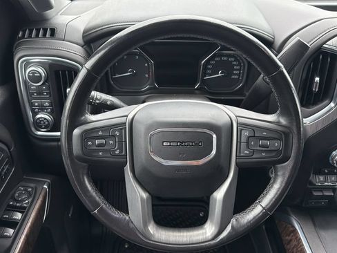 Used 2022 GMC Sierra 3500 Denali w/ Denali Black Diamond Edition AWD/4WD image 14