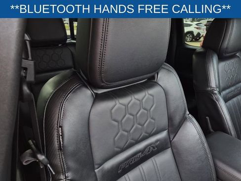 Used 2022 Nissan Frontier PRO-4X w/ Pro-4X Premium Package image 13