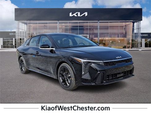 New 2025 Kia K4 GT-Line Turbo image 1