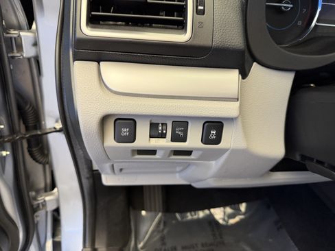 Used 2018 Subaru Forester 2.5i Premium AWD/4WD image 14