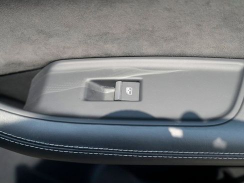 Used 2022 Audi SQ8 Prestige w/ Prestige Package image 37