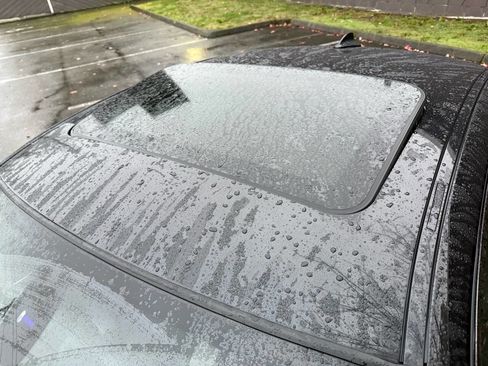 Used 2012 BMW 335i Coupe image 16