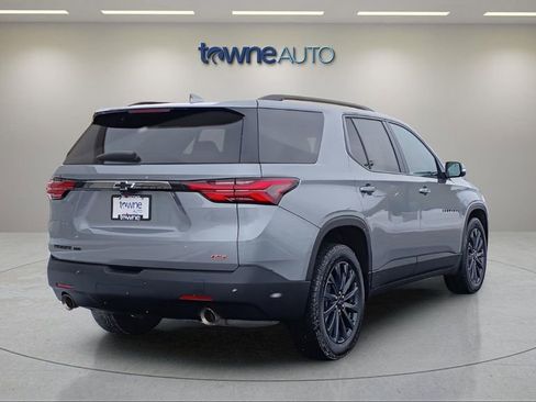 Used 2023 Chevrolet Traverse RS image 5