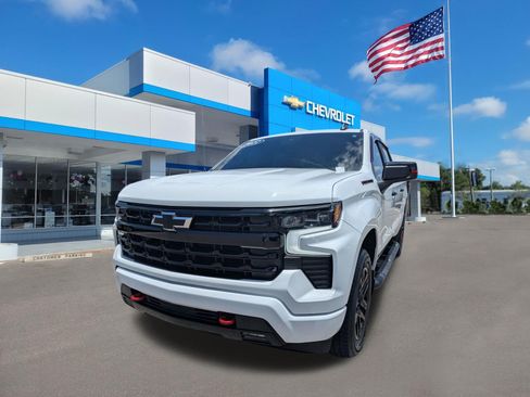 Used 2022 Chevrolet Silverado 1500 RST w/ Redline Edition AWD/4WD image 7