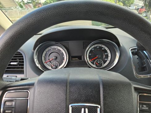 Used 2014 Dodge Grand Caravan American Value Package image 21