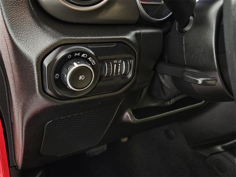Used 2021 Jeep Wrangler Unlimited Sport image 19