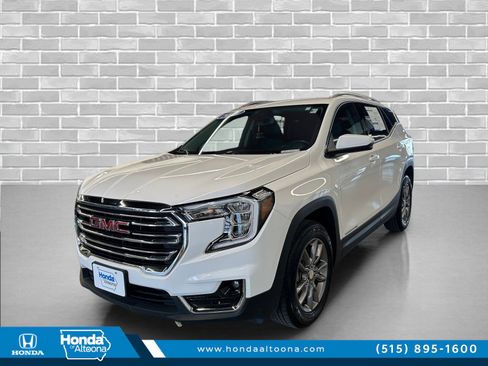 Used 2024 GMC Terrain SLT image 1