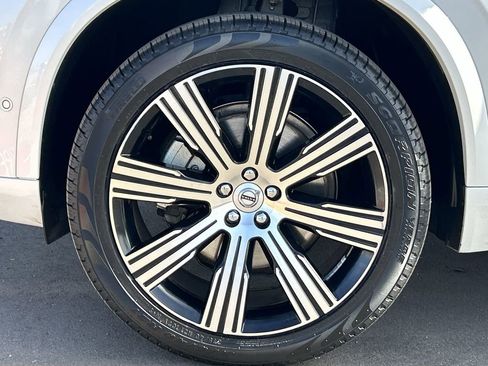 Used 2023 Volvo XC90 B6 Ultimate w/ Protection Package Premier AWD/4WD image 34