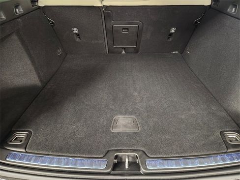 New 2026 Volvo V60 B5 Cross Country Plus w/ Protection Package Premier image 34