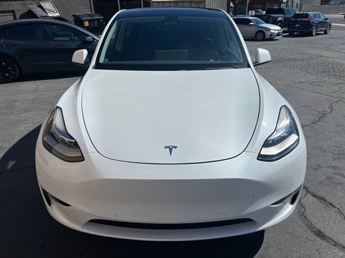 Used 2022 Tesla Model Y Long Range AWD/4WD image 19
