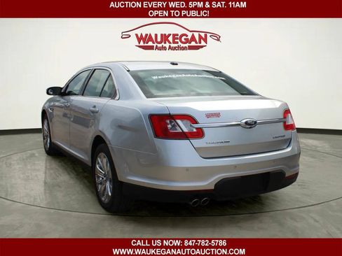 Used 2011 Ford Taurus Limited FWD image 4