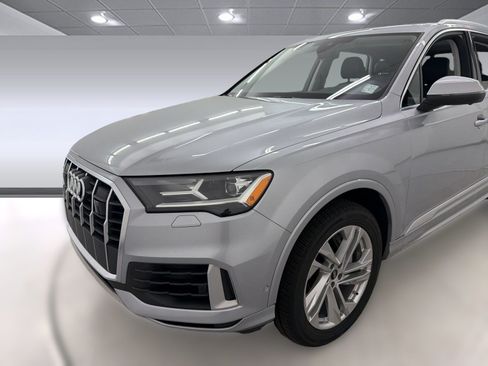 Used 2022 Audi Q7 3.0T Premium Plus w/ Premium Plus Package AWD/4WD image 27