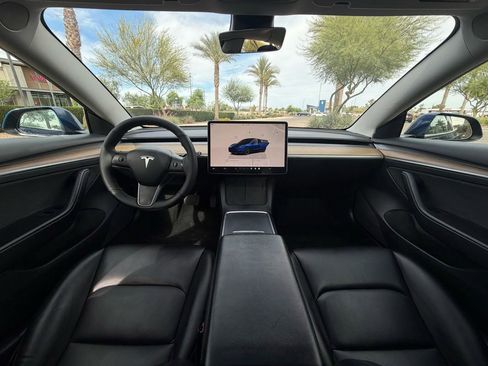 Used 2022 Tesla Model 3 Long Range AWD/4WD image 11