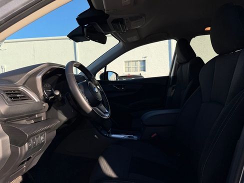 Used 2024 Subaru Ascent Premium w/ Convenience Package image 18