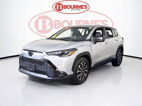Used 2024 Toyota Corolla Cross AWD Hybrid image 5