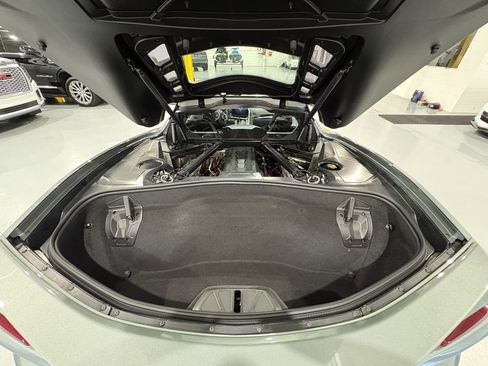 Used 2023 Chevrolet Corvette Stingray Premium Cpe w/ Battery Protection Package RWD image 51