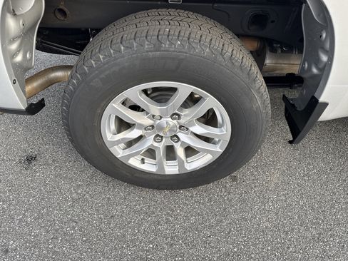 Used 2022 Chevrolet Silverado 1500 LT image 22