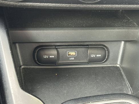 Used 2023 Kia Soul LX w/ Option Group 015 FWD image 31