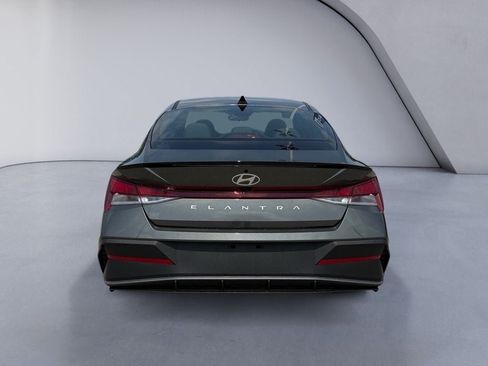 New 2026 Hyundai Elantra SEL Sport FWD image 4
