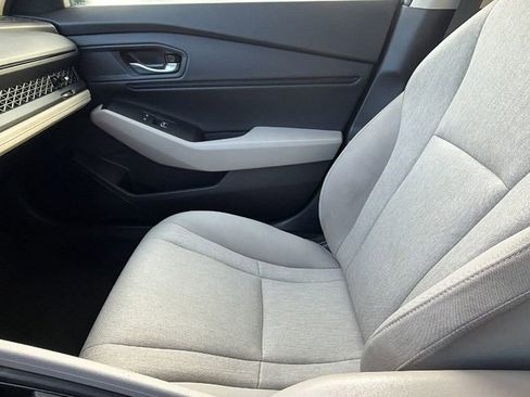 Used 2023 Honda Accord EX image 22
