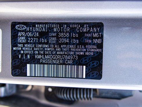 Used 2024 Hyundai Elantra SEL FWD image 26