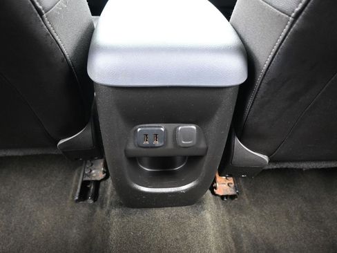 Used 2016 Chevrolet Colorado Z71 image 39