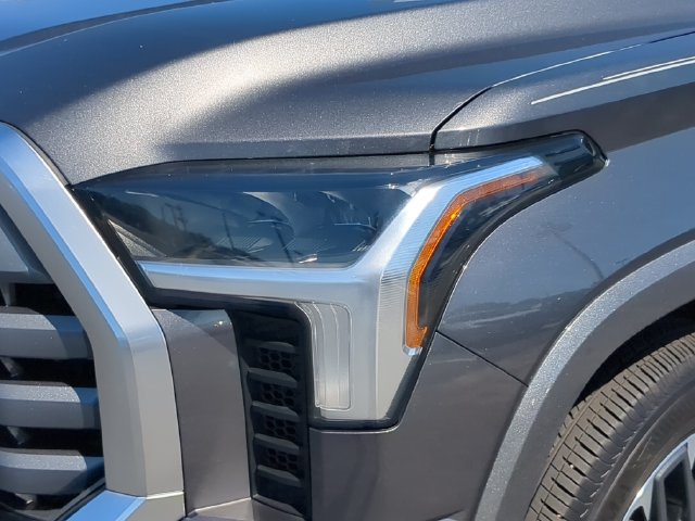 Used 2024 Toyota Tundra Limited w/ Power Package RWD image 10