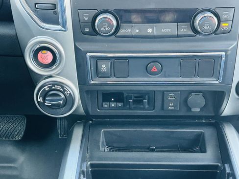 Used 2016 Nissan Titan PRO-4X image 16