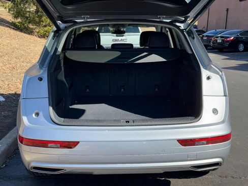 Used 2018 Audi Q5 2.0T Premium Plus w/ Premium Plus Package image 9