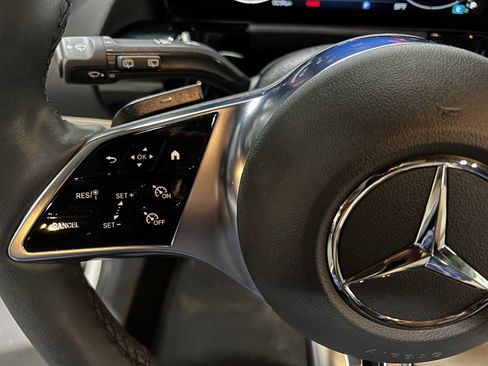 Certified 2025 Mercedes-Benz GLA 250 4MATIC image 27