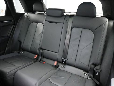 Used 2021 Audi Q3 2.0T Premium w/ Convenience Package image 14