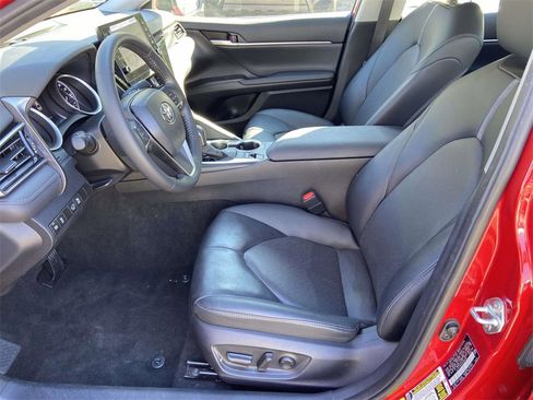 Used 2024 Toyota Camry XLE image 16